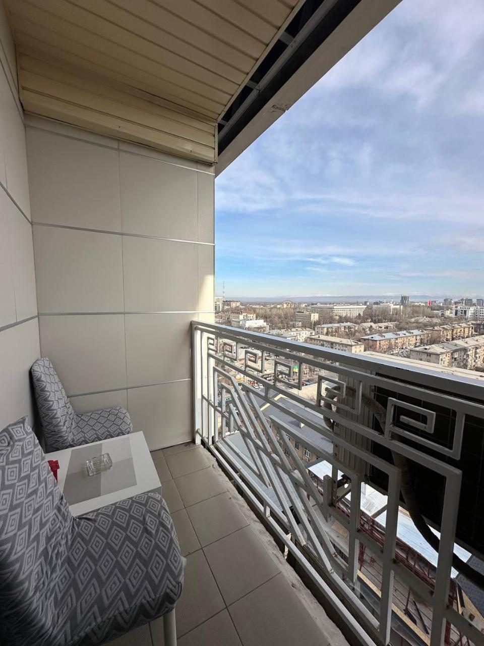 Apartment With City View On Sydykova St. 123 Bishkek Exterior photo